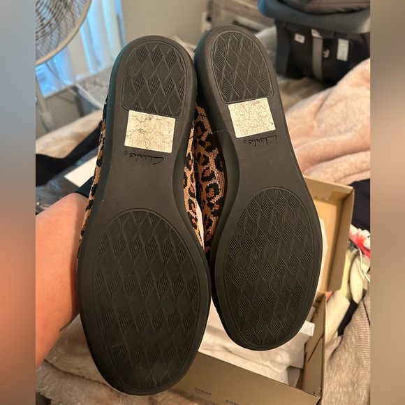 Clark’s Cloudsteppers Tan Leopard - Picture 10 of 13